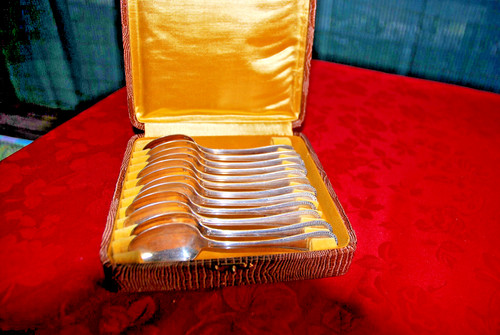 Cuillères dessert au - a,